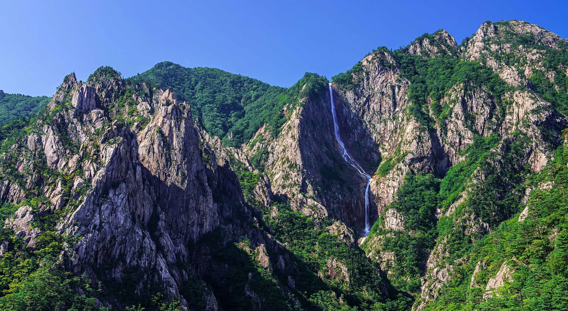Towangseong Falls